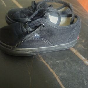 Size 7 Toddler Kids Black Canvas Lace-Up Shoes